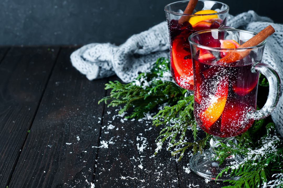 Christmas Non-Alcoholic Mulled Wine Tea Cocktail Recipe